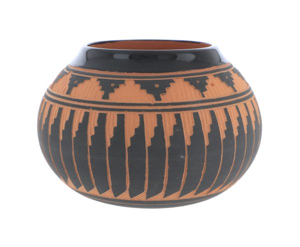 Navajo Etched Pottery