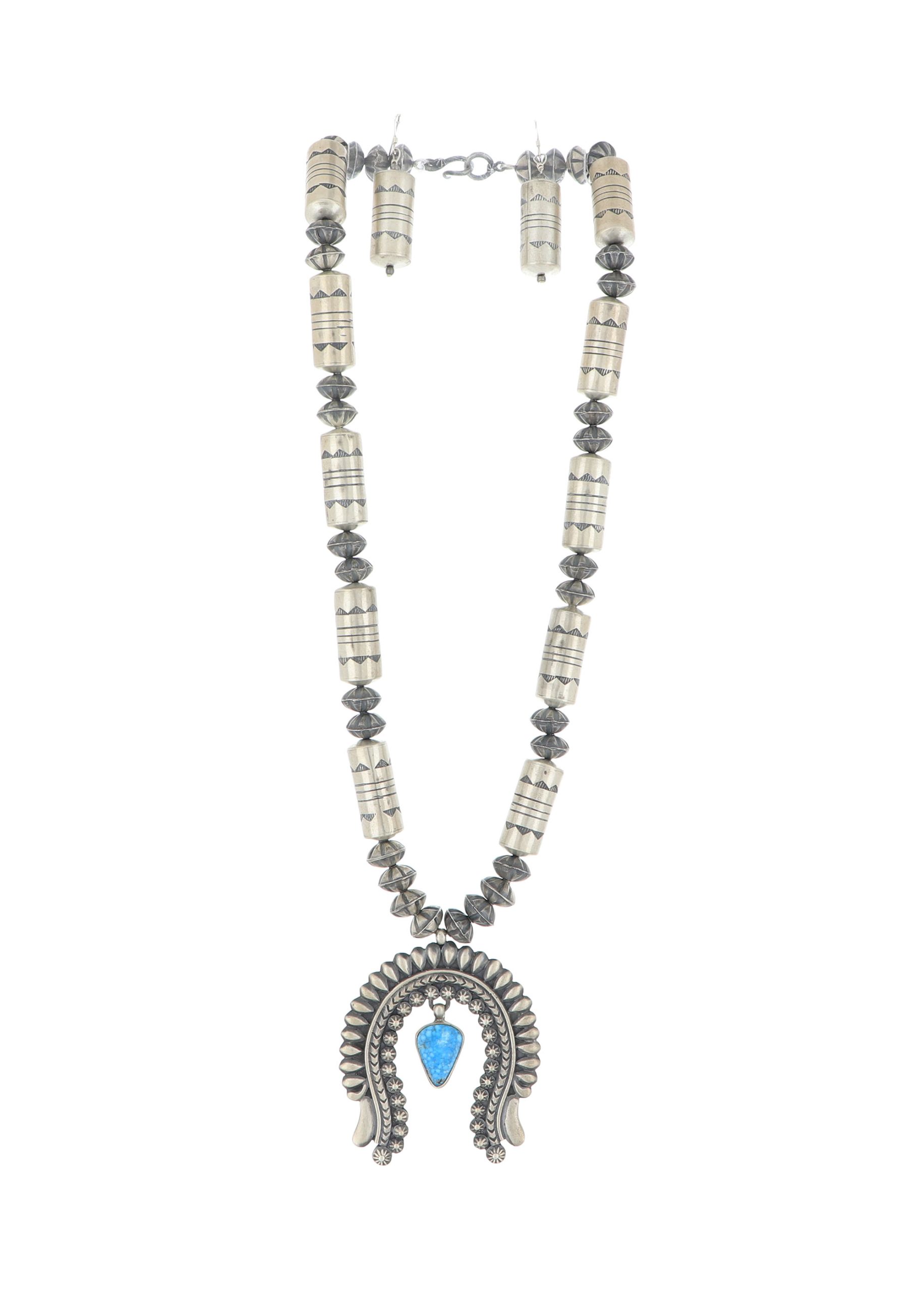 Stone Peace Navajo Necklace - Black/ White